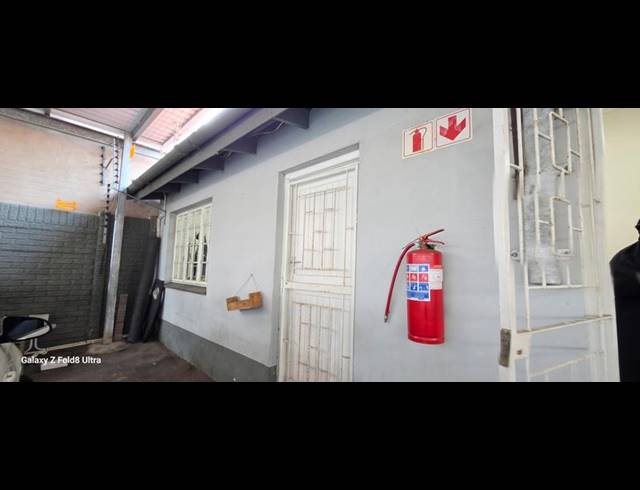 BUSINESS PROPERTY TO RENT IN UMBILO